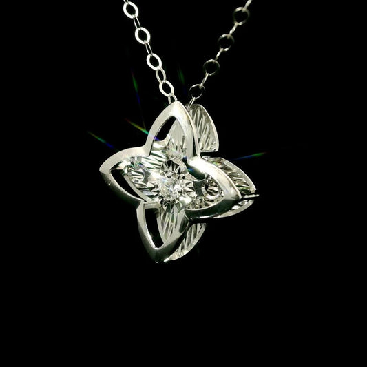 عقد الألماسة الراقصة من الذهب