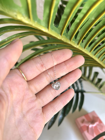 عقد من  الالماس والذهب عيار 18  راقصة